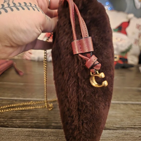 Coach Drawstring Shearling Pouch in Burgundy/Sangria - Picture 4 of 8